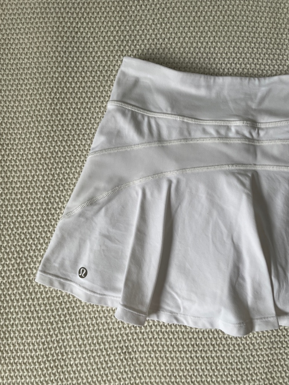 Lululemon White Ace Skirt / Skort - Picture 5 of 9